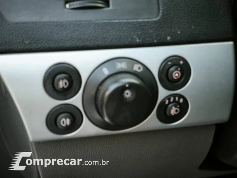 VECTRA 2.0 MPFI Elegance 8V 140cv