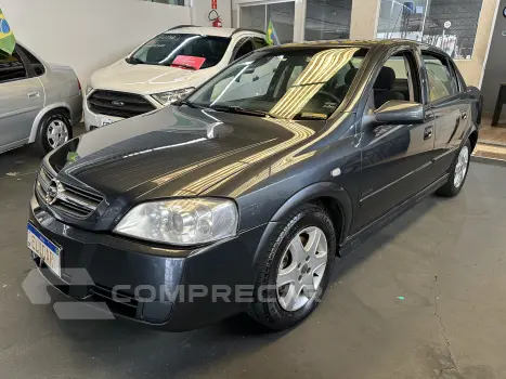 ASTRA 2.0 MPFI Advantage Sedan 8V