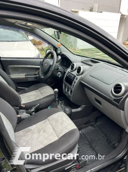 FIESTA 1.6 MPI Class Sedan 8V