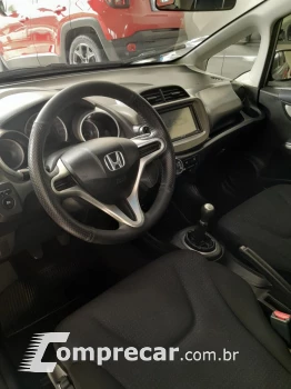Fit 1.4 16V 4P LX FLEX