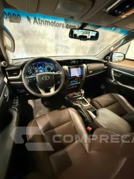 Hilux SW4 2.8 16V 4P SRX PLATINUM 4X4 7 LUGARES TURBO DIESEL