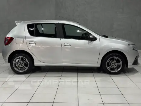 SANDERO 1.6 GT Line Limited