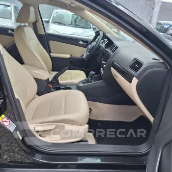 Jetta 2.0 4P FLEX COMFORTLINE TIPTRONIC AUTOMÁTICO