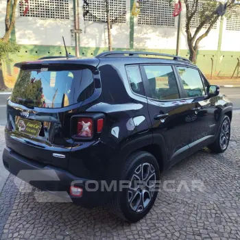 Renegade Longitude 1.8 4x2 Flex 16V Aut.