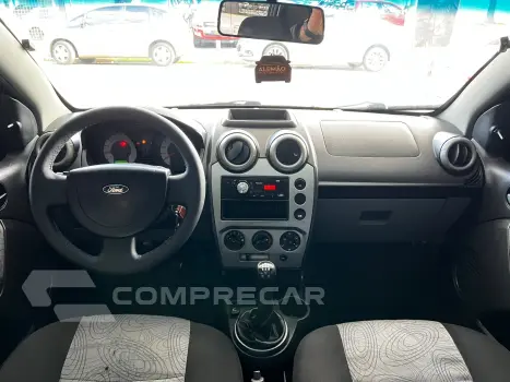 FIESTA 1.6 MPI Class Sedan 8V