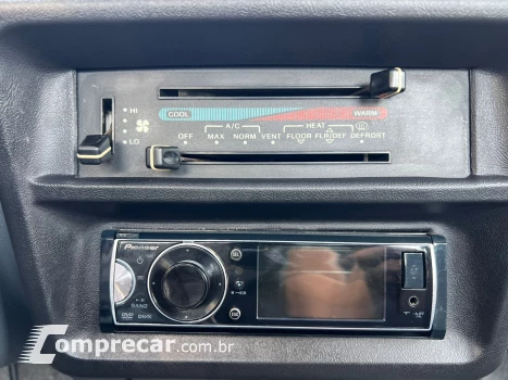 F-1000 2.5 XLT 4X2 CS 8V Turbo