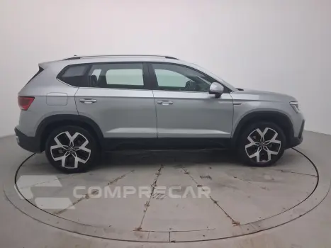 TAOS 1.4 250 TSI TOTAL FLEX HIGHLINE AUTOMÁTICO