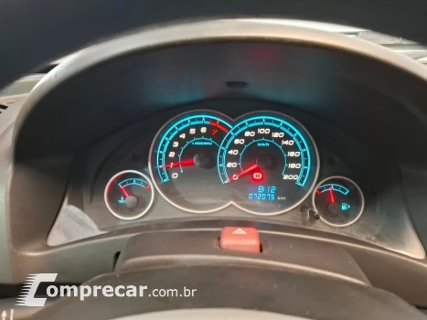 CELTA 1.0 MPFI LT 8V