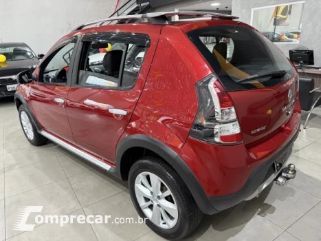 SANDERO - 1.6 STEPWAY 16V 4P AUTOMÁTICO