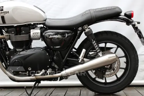 TRIUMPH STREET TWIN