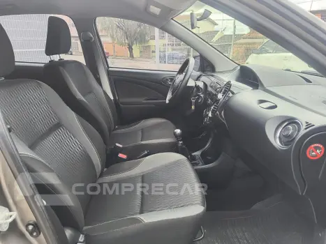ETIOS 1.5 X Plus Sedan 16V