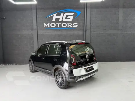 up! cross 1.0 TSI Total Flex 12V 5p