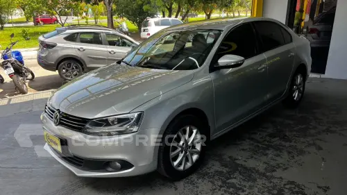 Jetta 2.0 4P FLEX AUTOMÁTICO