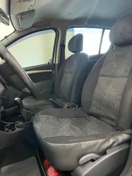 SANDERO Authentique Hi-Flex 1.0 16V 5p