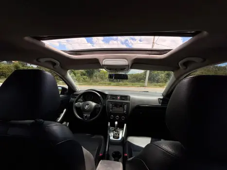 Jetta 2.0 Comfortline Tiptronic (Flex)