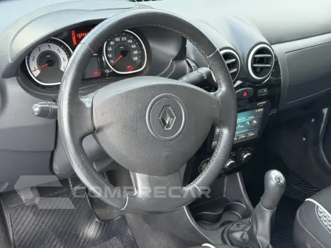 SANDERO 1.6 STEPWAY TWEED 8V FLEX 4P MANUAL