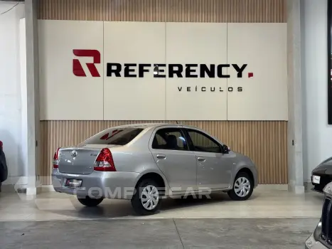 ETIOS 1.5 XLS 16V FLEX 4P AUTOMÁTICO