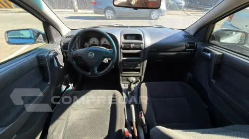 ASTRA 2.0 MPFI Advantage Sedan 8V