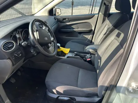 Focus Sedan 2.0 16V/2.0 16V Flex 4p