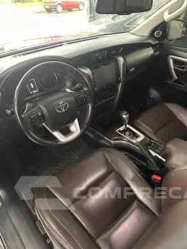HILUX SW4 2.8 SRX 4X4 7 Lugares 16V Turbo Intercooler