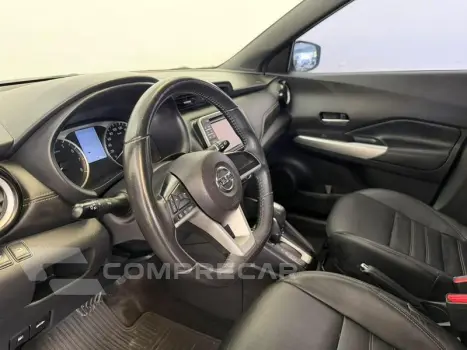 KICKS SV CVT