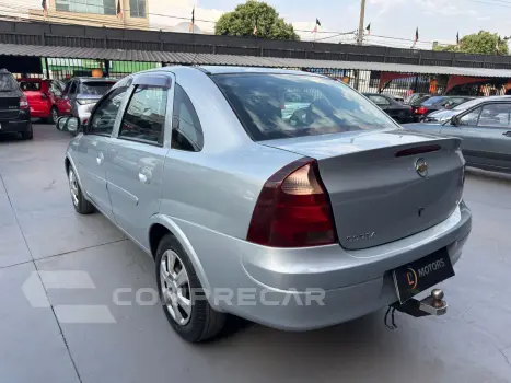 CORSA 1.4 MPFI Premium Sedan 8V