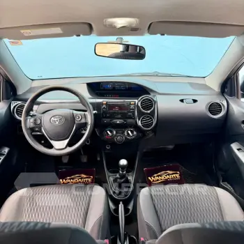 ETIOS XS Sedan1.5 Flex 16V 4p Mec.