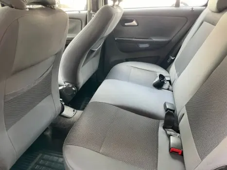 FOX - 1.6 MI 8V 4P MANUAL