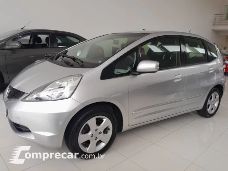 Fit 1.4 16V 4P LX FLEX