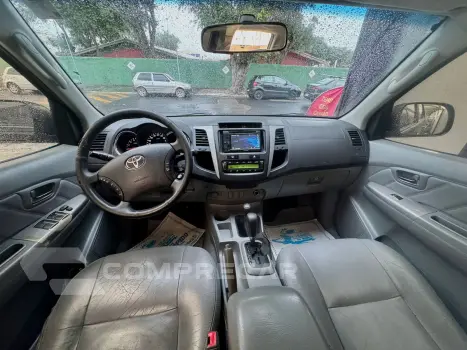 HILUX 2.4 4X4 8V