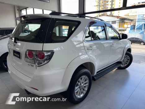 Hilux SW4 2.7