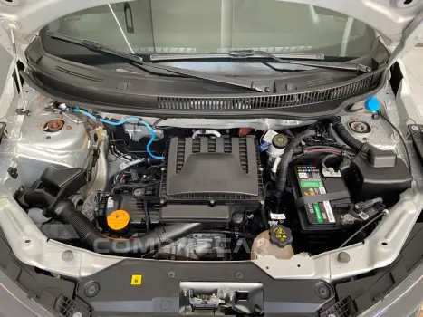 Strada Freedom 1.3 Flex 8V CD