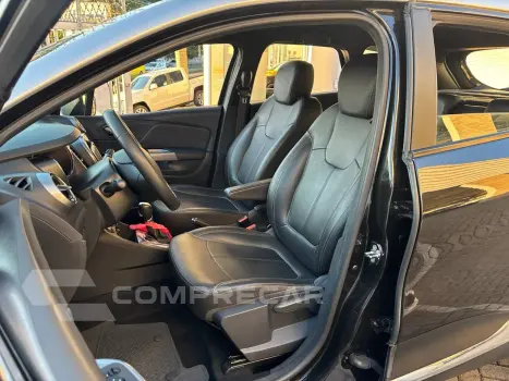CAPTUR Intense Bose 1.6 16V Flex 5p Aut.