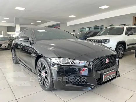 JAGUAR XE P250 R-SPORT 4 portas