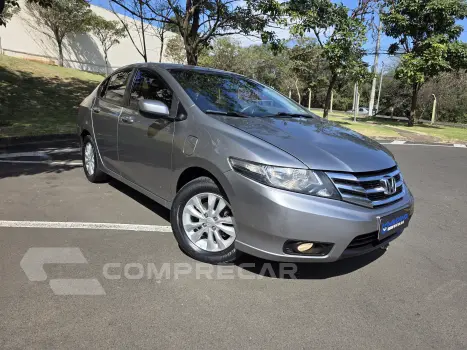 CITY 1.5 LX Sedan 16V