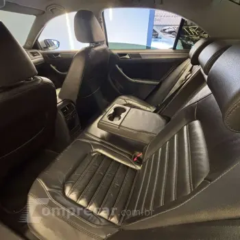 JETTA Highline 2.0 TSI 16V 4p Tiptronic