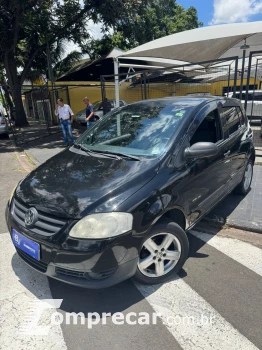 Volkswagen FOX 1.6 MI Sportline 8V 4 portas