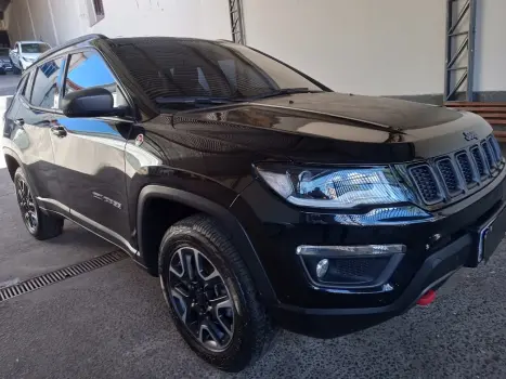 COMPASS 2.0 16V Trailhawk 4X4