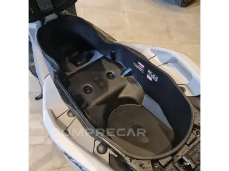 XMAX 250 CONNECTED ABS