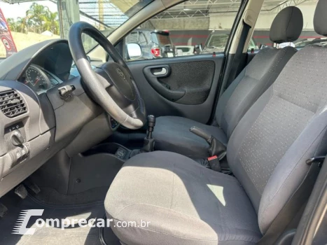 CORSA SEDAN - 1.4 MPFI PREMIUM SEDAN 8V 4P MANUAL