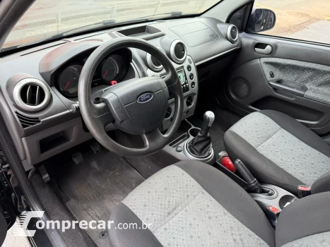 FIESTA 1.6 MPI Class Hatch 8V