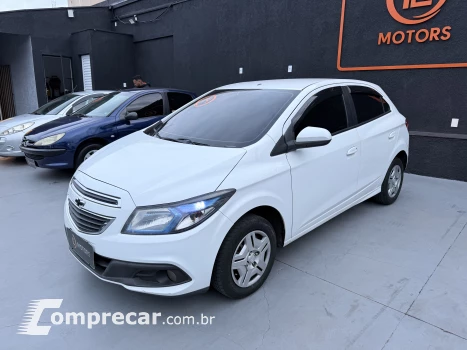 CHEVROLET ONIX 1.0 LT 4 portas