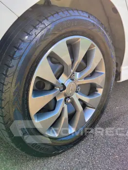 JOY Plus Black Ed.1.0 8V 4p Flex Mec.