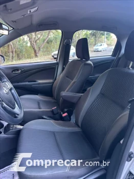 ETIOS 1.5 X PLUS SEDAN 16V FLEX 4P AUTOMÁTICO