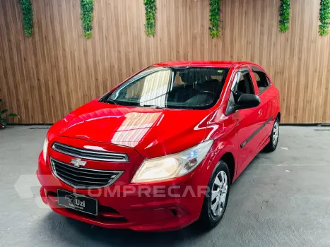 CHEVROLET ONIX 1.0 LT 4 portas