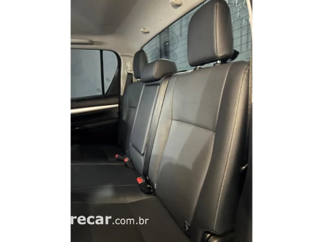 HILUX 2.8 D-4D TURBO DIESEL CD SRX 4X4 AUTOMÁTICO
