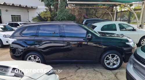 Mitsubishi OUTLANDER 2.0 16V 4 portas