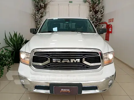 CLASSIC 5.7 V8 GASOLINA LARAMIE CD 4X4 AUTOMÁTICO