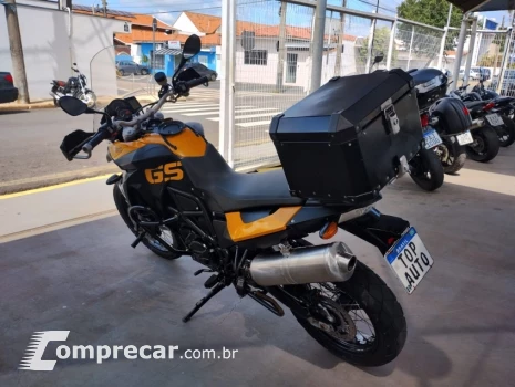 F 800