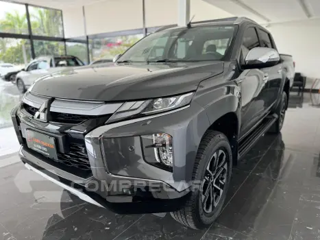 Mitsubishi L200 TRITON 2.4 16V Turbo Sport Hpe-s CD 4X4 4 portas